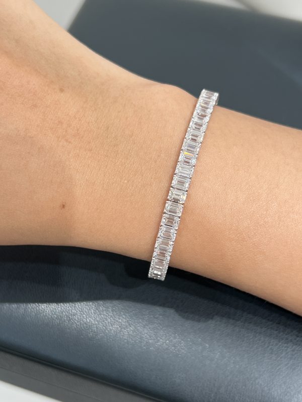 13CTW Emerald Cut Lab Grown Diamond Tennis Bracelet in 18K White Gold