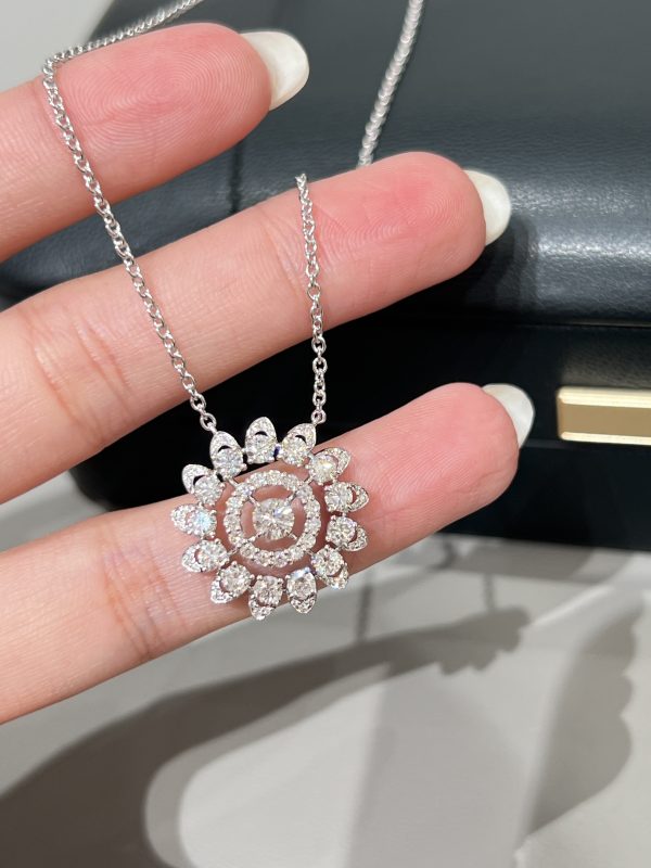 Lab Grown Diamond Sunflower Pendant in 18K White Gold