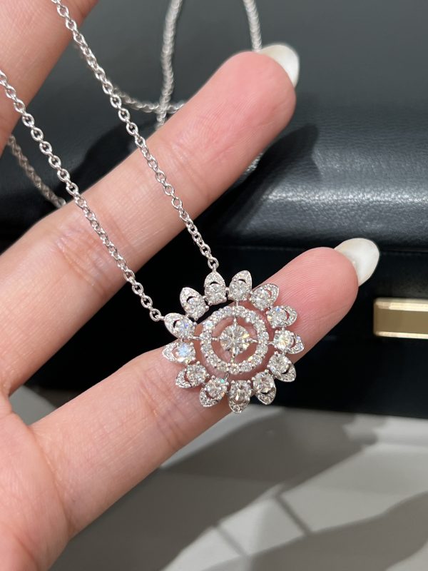 Lab Grown Diamond Sunflower Pendant in 18K White Gold