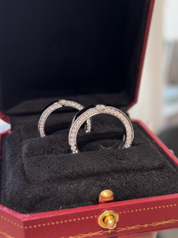 Full Circle Lab Grown Diamond Wedding Band Ring in 18K White Gold