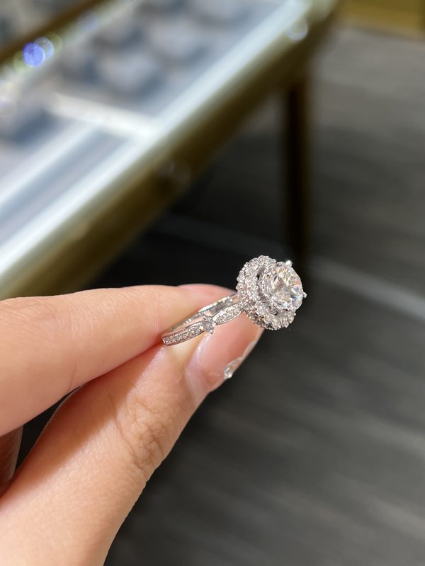 2CTW Round Brilliant Lab Grown Diamond Engagement Ring