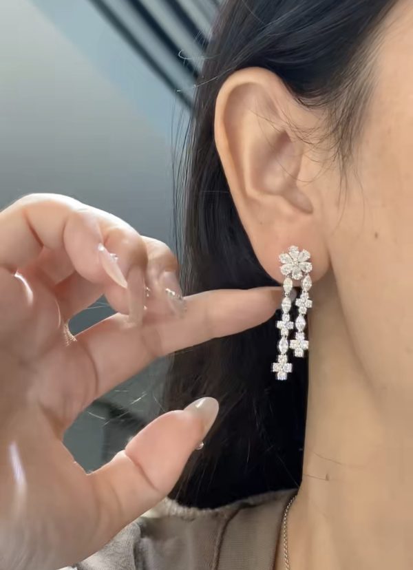 Forget-Me-Not Lab Grown Diamond Earrings Pear Shape and Marquise Cut