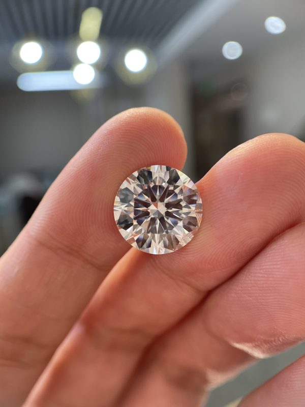 4CTW Round Brilliant Lab Grown Diamond E SI1 3EX IGI Certification