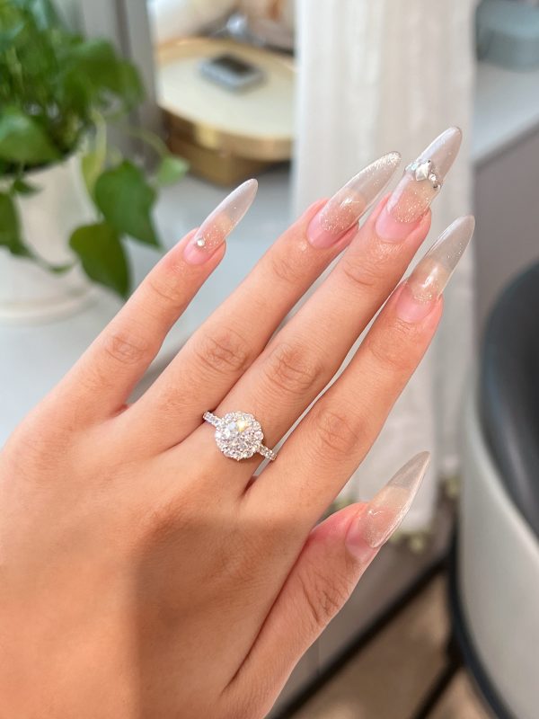 1CTW Round Brilliant Lab Grown Diamond Engagement Ring