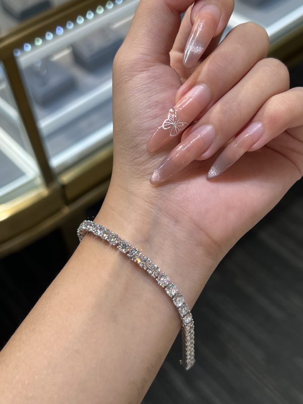 11CTW Round Brilliant Lab Grown Diamond Tennis Bracelet Four Prong in 18K White Gold