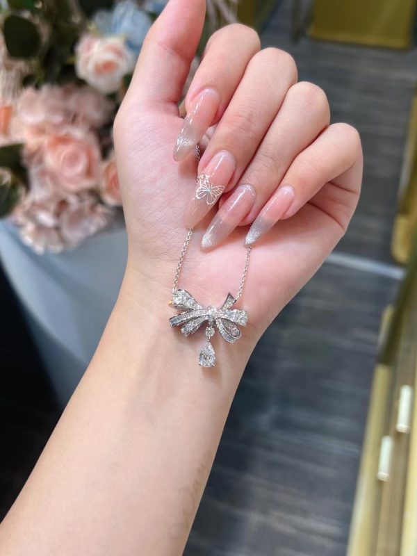 0.7CTW Pear Shape Lab Grown Diamond  Drop Pendant in 18K  White Gold