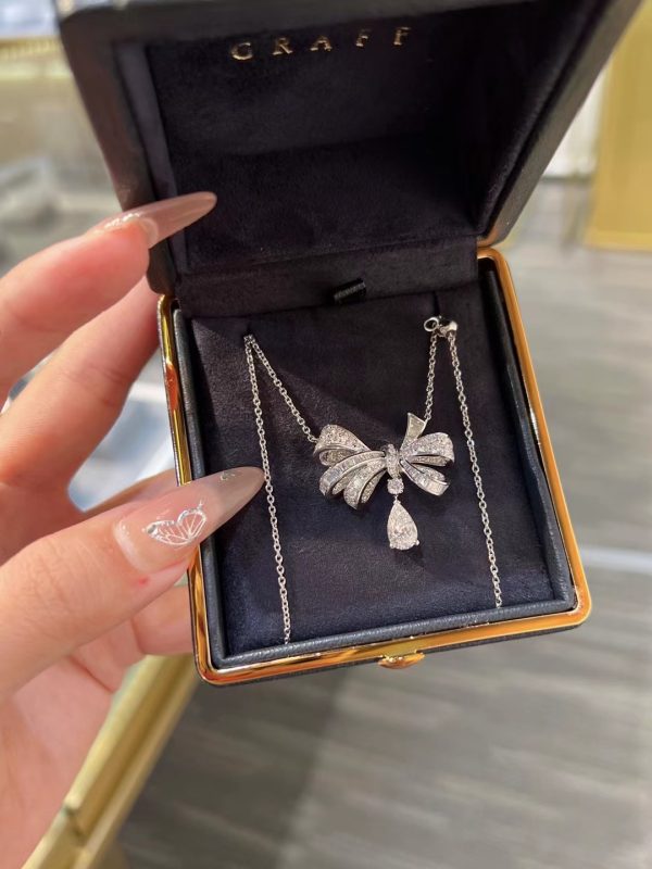 0.7CTW Pear Shape Lab Grown Diamond  Drop Pendant in 18K  White Gold