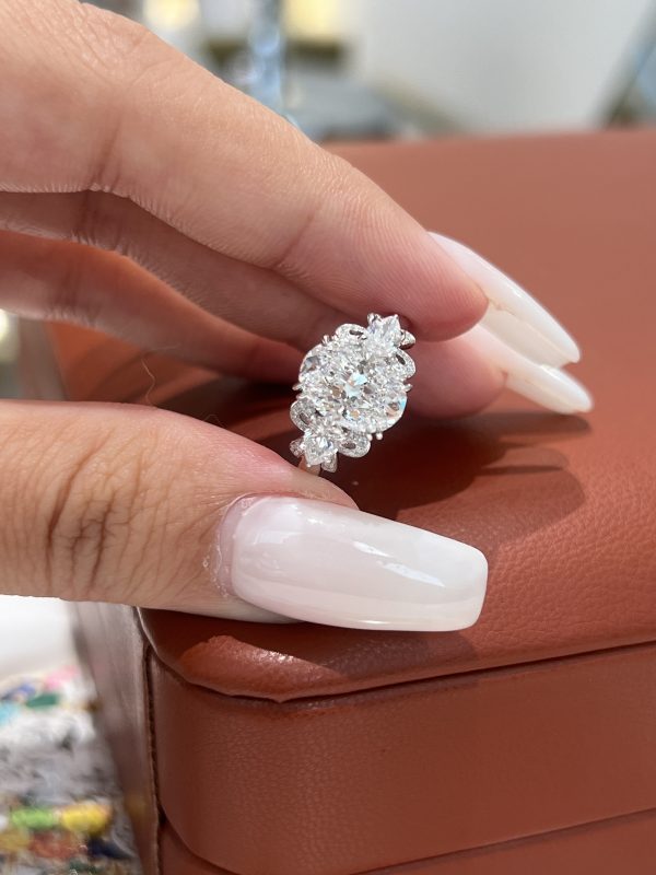 2CTW Oval Cut Lab Grown Diamond Engagement Ring