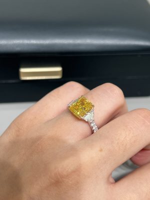 3 Carats Radiant Cut Fancy Vivid Yellow Lab Grown Diamond Engagement Ring in 18K Gold