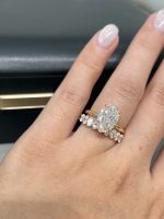 3 Carats Oval Cut Lab Grown Diamond Engagement Ring in 18K Yellow Gold