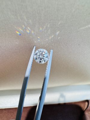 1 Carat Round Brilliant Cut CVD Lab Grown Diamond D VS1 IGI Certificate