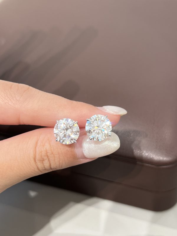 10CT TW Lab Grown Diamond Solitaire Stud Earrings in 18K White Gold