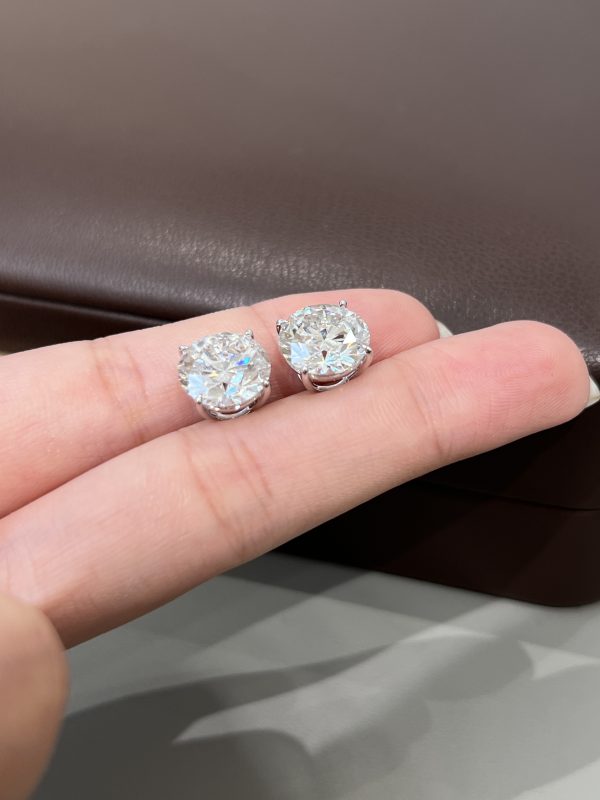 10CT TW Lab Grown Diamond Solitaire Stud Earrings in 18K White Gold