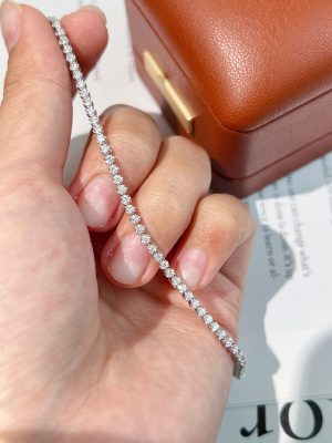 1CT Round Brilliant Lab Grown Diamond Tennis Bracelet in 18K White Gold