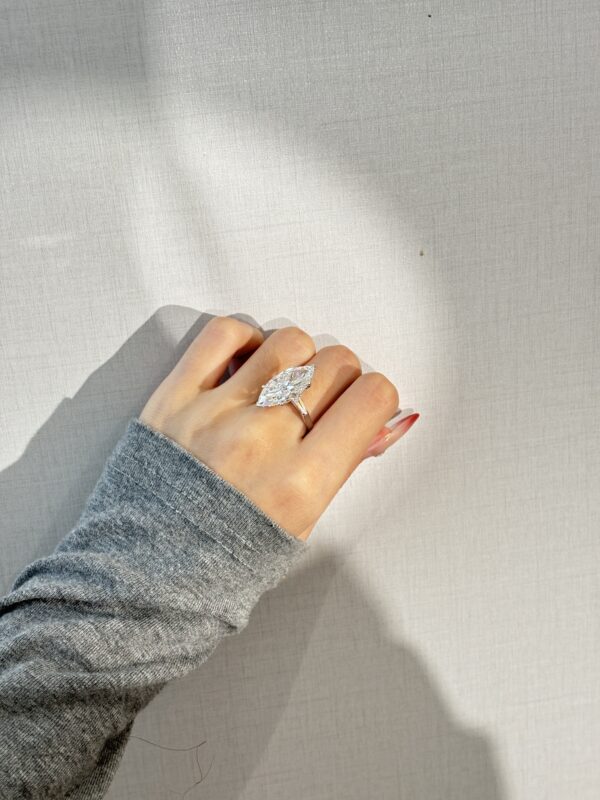 18K white gold 10ct Marquise cut lab grown diamond Three-Stone ring