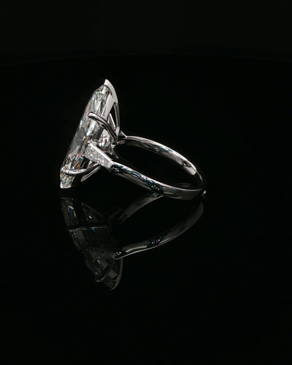 18K white gold 10ct Marquise cut lab grown diamond Three-Stone ring