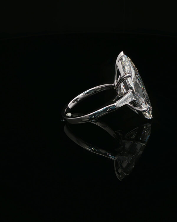 18K white gold 10ct Marquise cut lab grown diamond Three-Stone ring