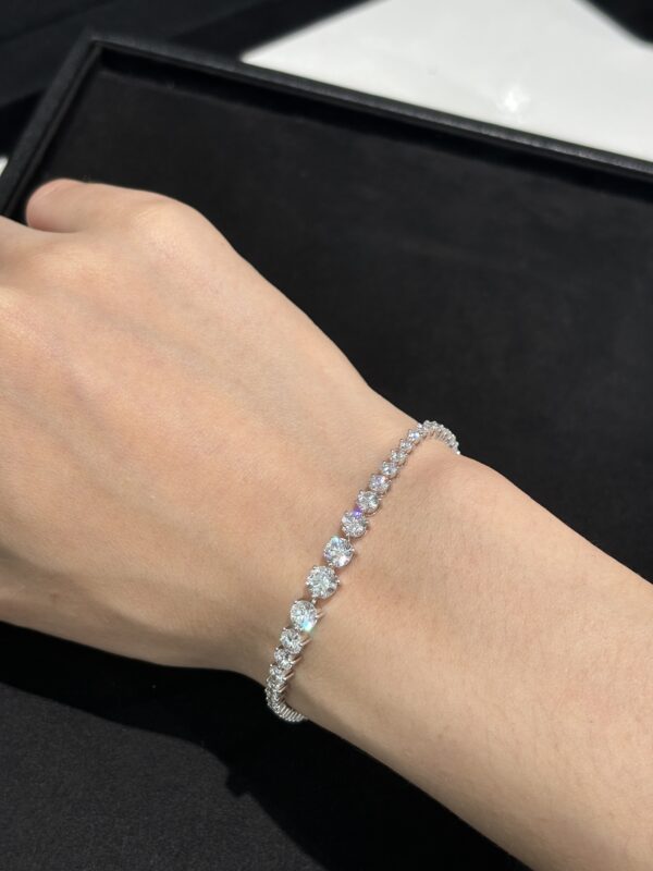 5.62ct Total Weight Round Brilliant Cut Lab-Grown Diamond Graduated Tennis Bracelet, 3-Prong Setting