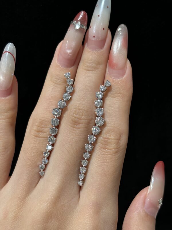 Round Brilliant Cut Gradient Earrings