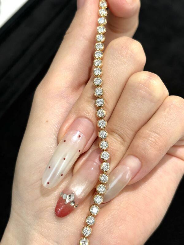 3.85ctw Round Brilliant Cut Bubble Bracelet in 18K Yellow Gold