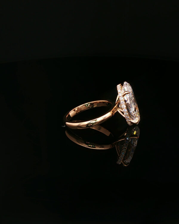 18k Yellow Gold 7.02CTW Oval Cut Lab Grown Diamond Engagement Ring