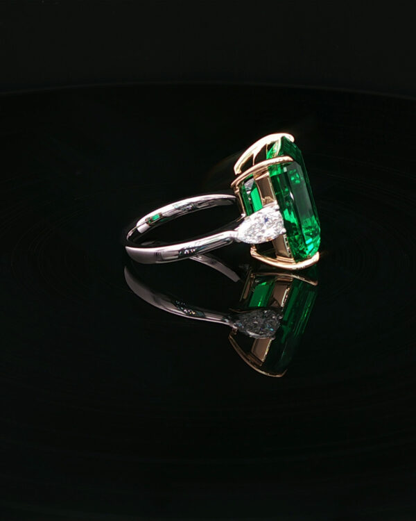 18K white gold 11ct Emerald cut lab grown diamond Three-Stone ring