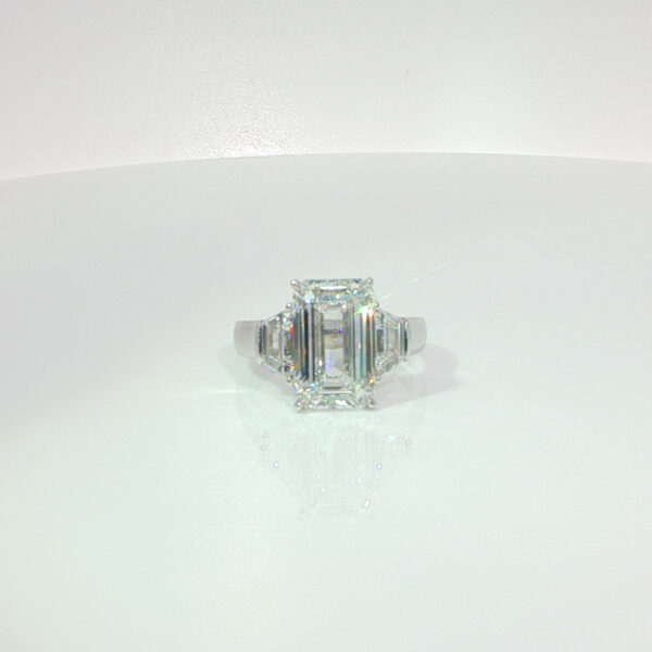 18K white gold 5ct Emerald cut lab grown diamond Three-Stone ring