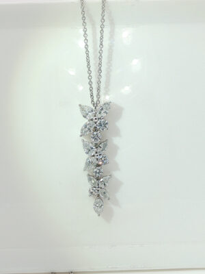 Victoria Necklace 18K White Gold Diamond Setting